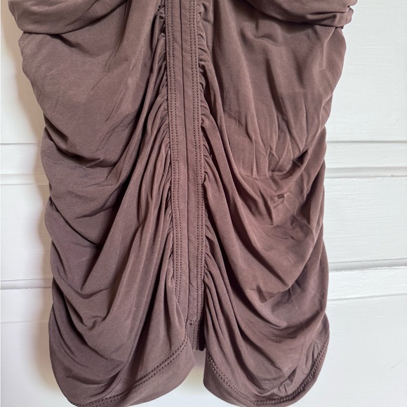 BCBGMaxAzria Ruched V-Neck Top - Picture 4 of 7